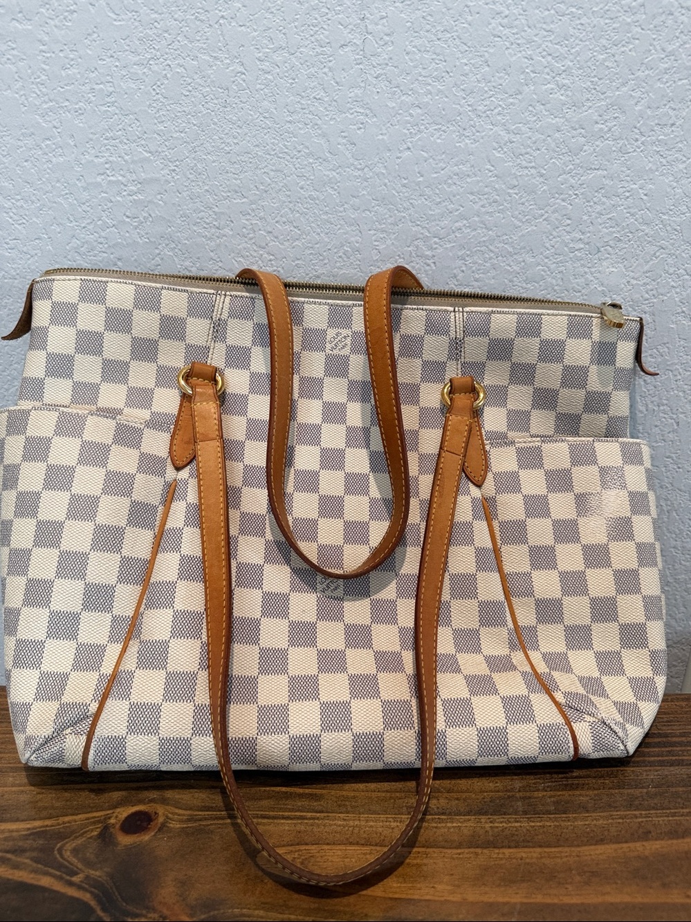 Louis Vuitton Damier Azur Totally MM Tote Bag Shoulder with Zipper - Picture 4 of 13